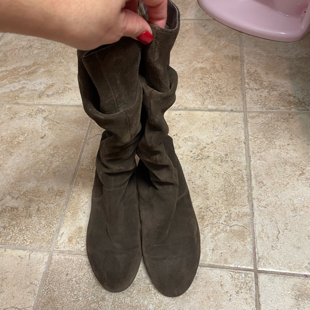 Sued Boots